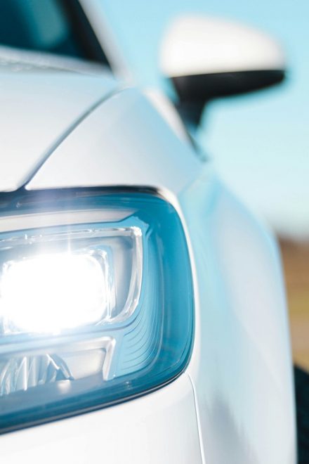 Dnevna, kratka, duga svjetla i svjetla za maglu: što, kada i zašto koristiti