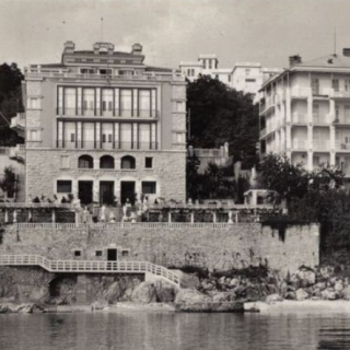 Priče iz riječke prometne povijesti: politika, turizam & urbanizam