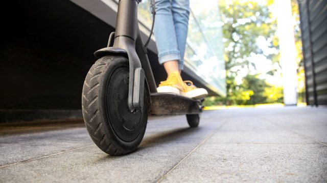 Električni romobili u prometu: pravila koja morate poznavati