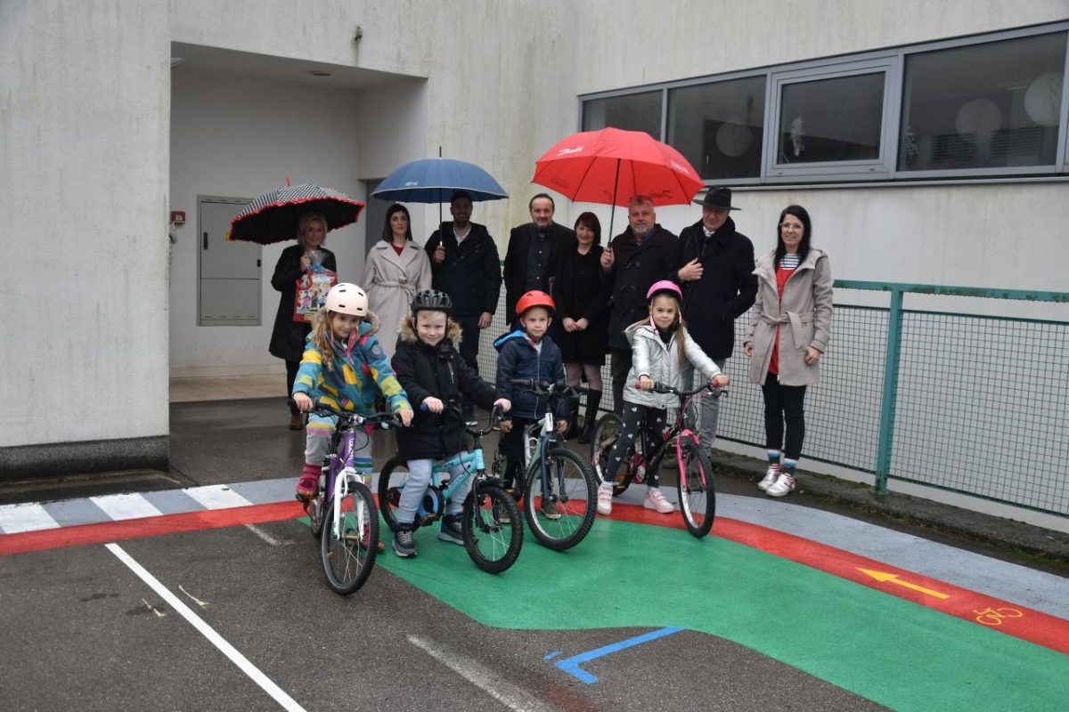 Dječji vrtić Čavlić u Čavlima dobio prometni poligon