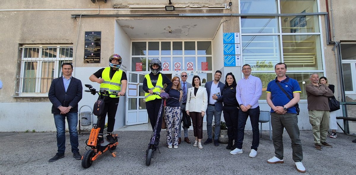 Tribina Sigurna vožnja e-romobilom u Prometnoj školi