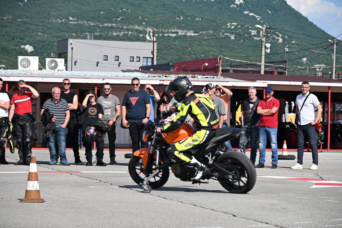 Akcija Motociklom u život 21. put: nemojte biti heroj dana i zapamtite da je najmanje važno tko je kriv Akcija Motociklom u život 21. put: nemojte biti heroj dana i zapamtite da je najmanje važno tko je kriv